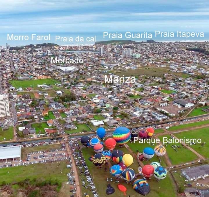 Kitnet K1 Em Torres-Rs - Na Mais Bela Praia Gaucha - Cozinha - Banheiro - Ar Condicionado - Smart Tv 32' - Wi-Fi - Anfitria Superhost No Bnb エクステリア 写真