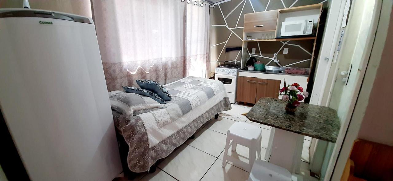 Kitnet K1 Em Torres-Rs - Na Mais Bela Praia Gaucha - Cozinha - Banheiro - Ar Condicionado - Smart Tv 32' - Wi-Fi - Anfitria Superhost No Bnb エクステリア 写真