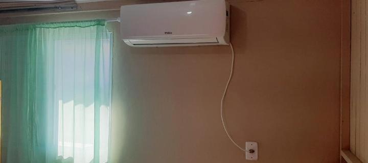 Kitnet K1 Em Torres-Rs - Na Mais Bela Praia Gaucha - Cozinha - Banheiro - Ar Condicionado - Smart Tv 32' - Wi-Fi - Anfitria Superhost No Bnb エクステリア 写真